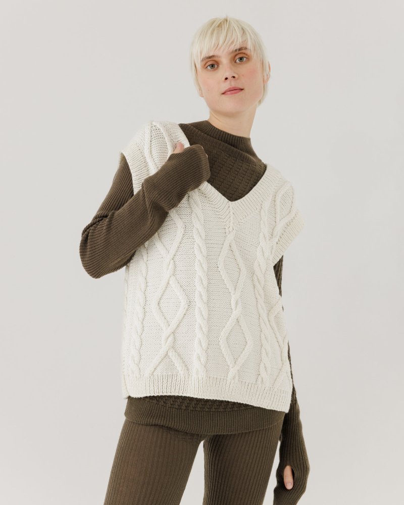 Laimė: Sea Salt Merino Wool Vest