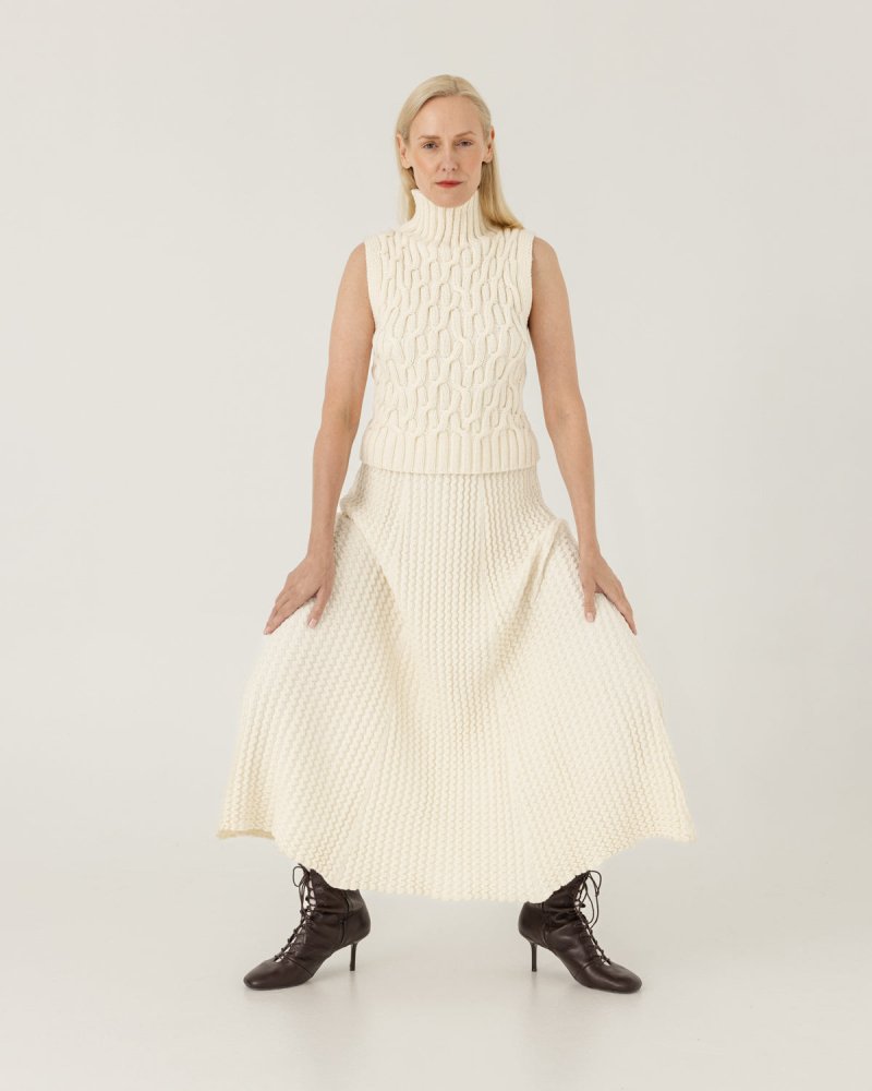 Mūša: Sea Salt Merino Wool Vest – The Knotty Ones