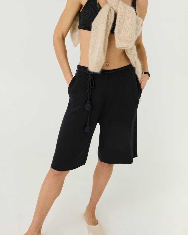 Vėjas: Black Cotton Shorts