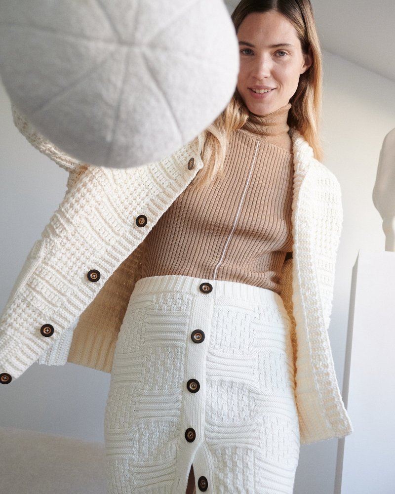 Ventė: White Merino Wool Mini Skirt – The Knotty Ones