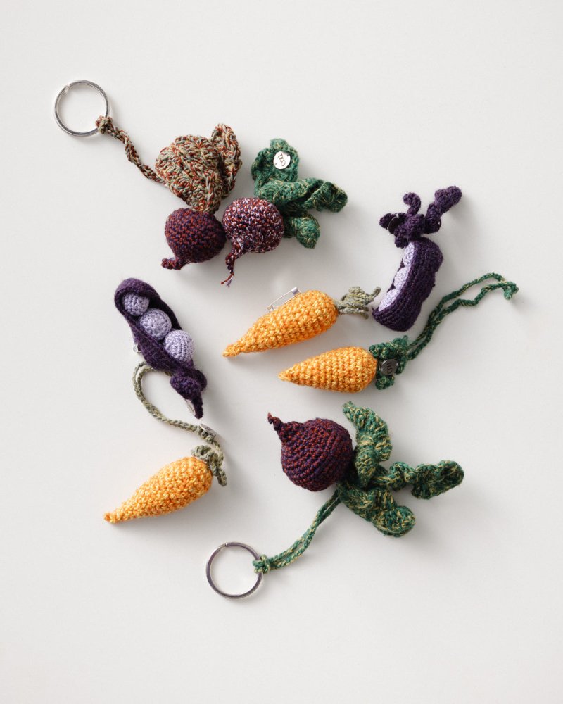 Žirnis: Purple Charm – The Knotty Ones