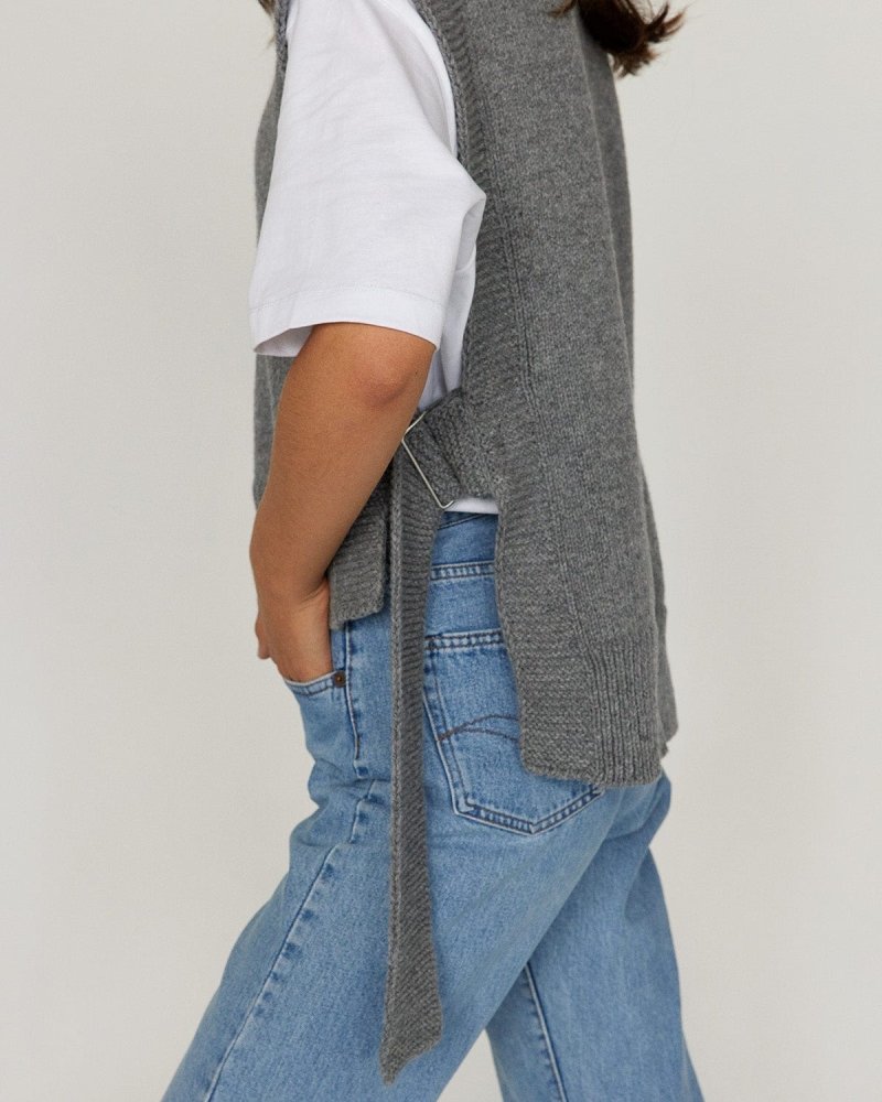 Kalvos: Dove Grey Merino Wool Vest – The Knotty Ones