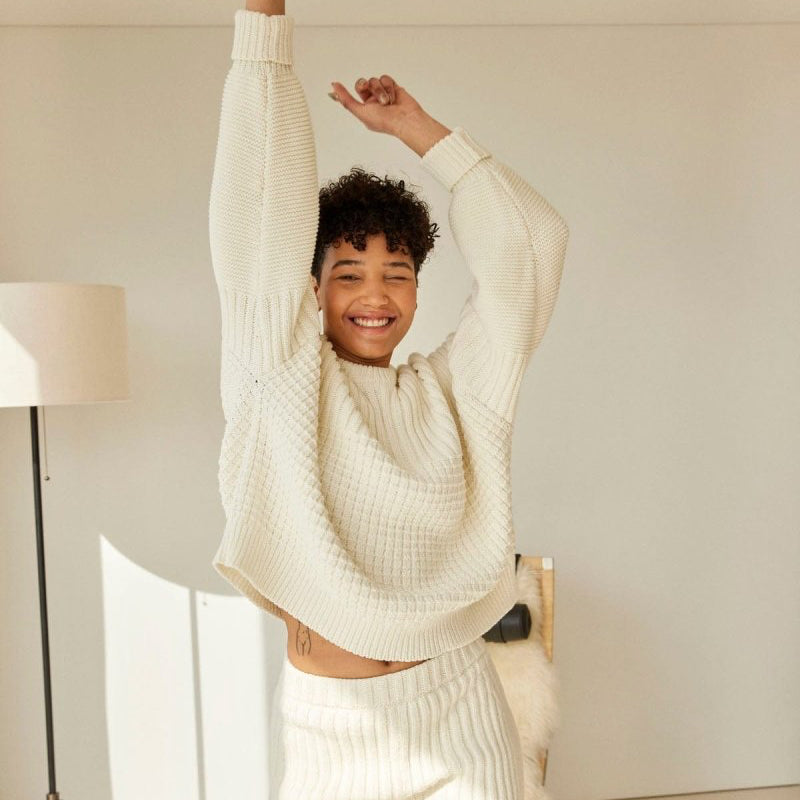 Pilnatis: Off-White Cotton Shorts – The Knotty Ones