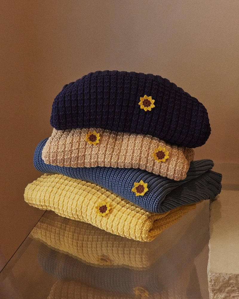 Ukrainian Sunflower Pin – The Knotty Ones